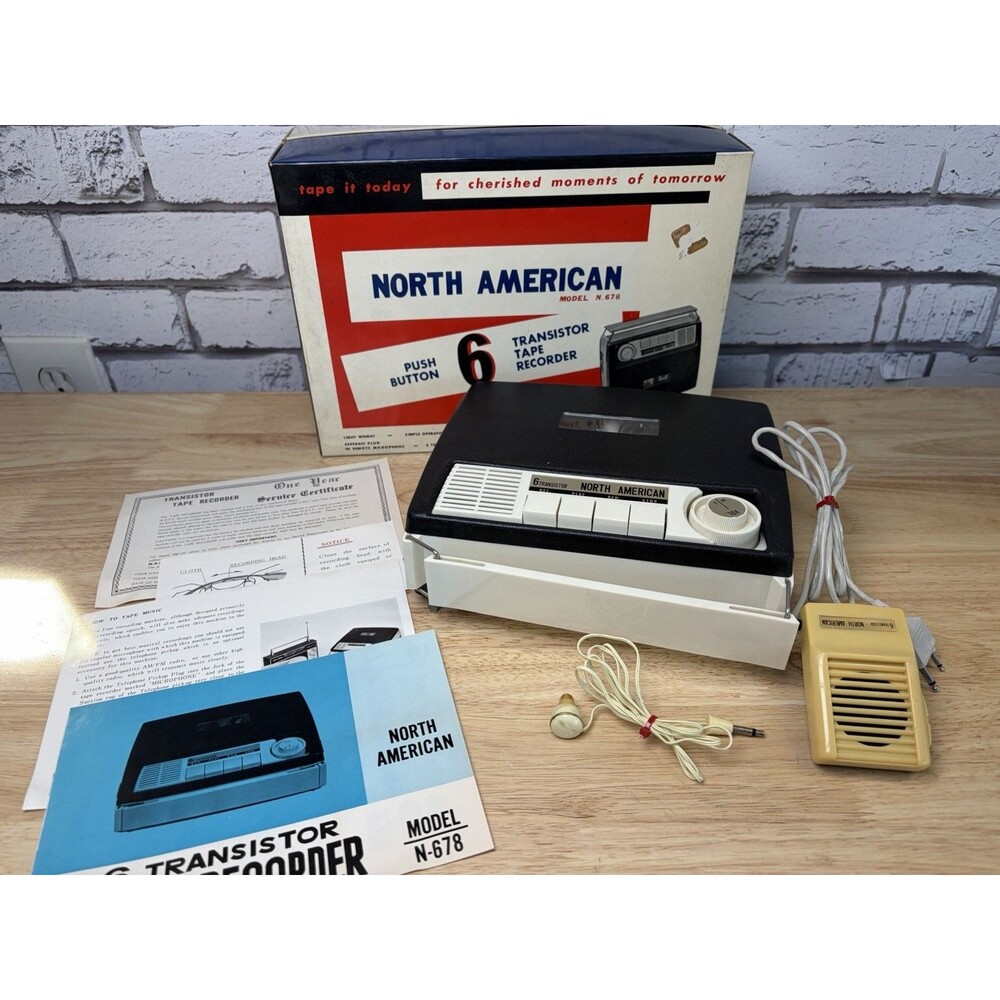 North American Solid State 6 Transistor Tape Recorder Model 678 In Box Works!